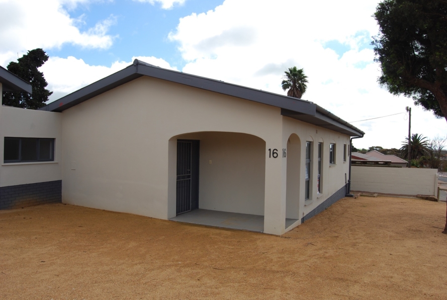 To Let commercial Property for Rent in Vredenburg Western Cape
